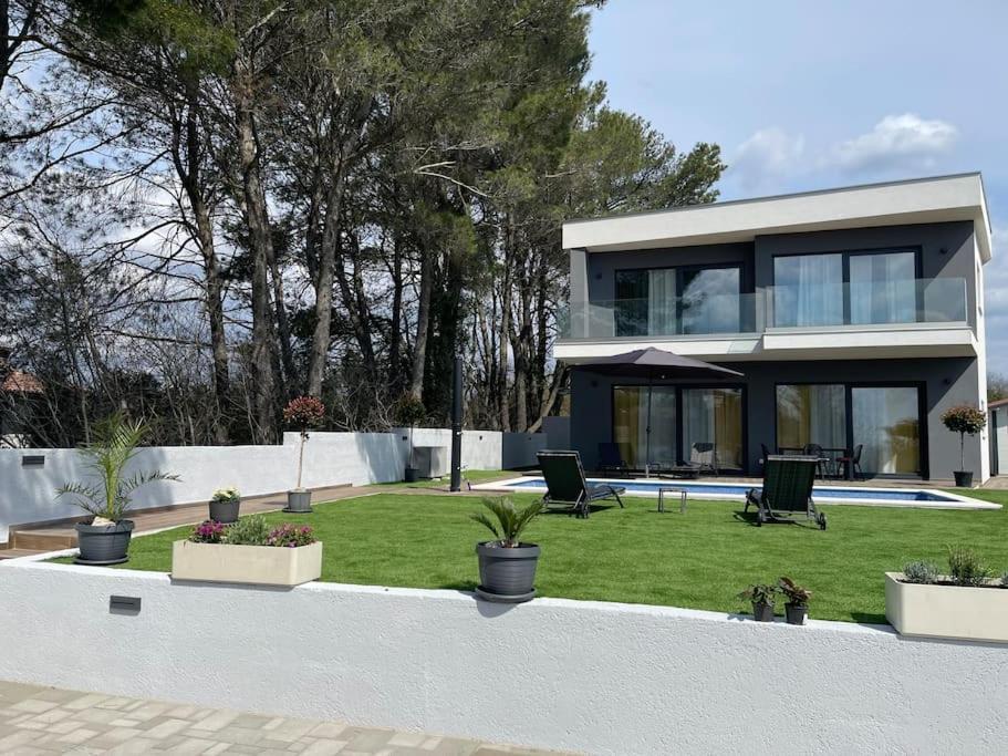 Villa Sara Juršići Exterior foto